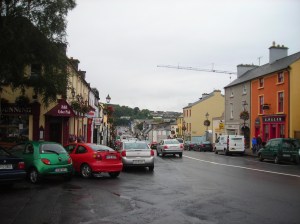 This is a street in Westport. Note the Cyber Pub.