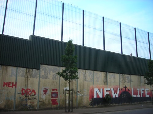 These enormous walls split Belfast in half. 